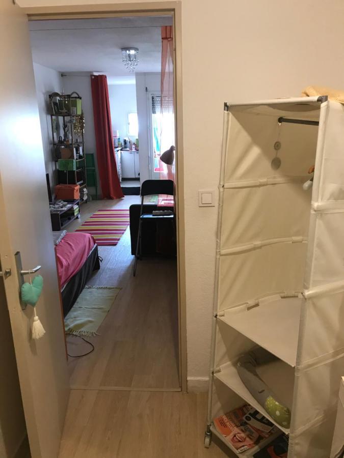 Joli Studio Avec Jardinet Avinhão Exterior foto