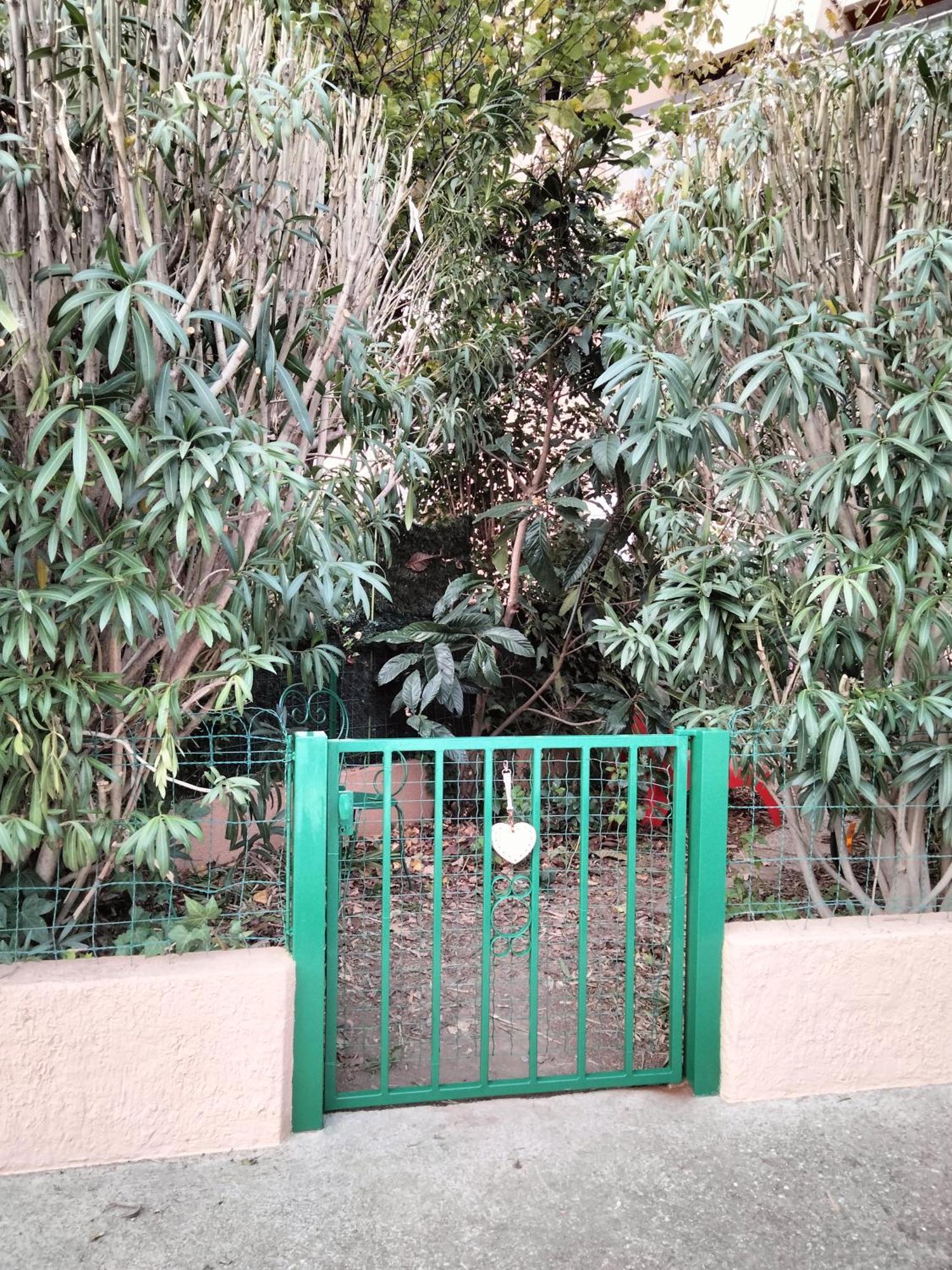 Joli Studio Avec Jardinet Avinhão Exterior foto