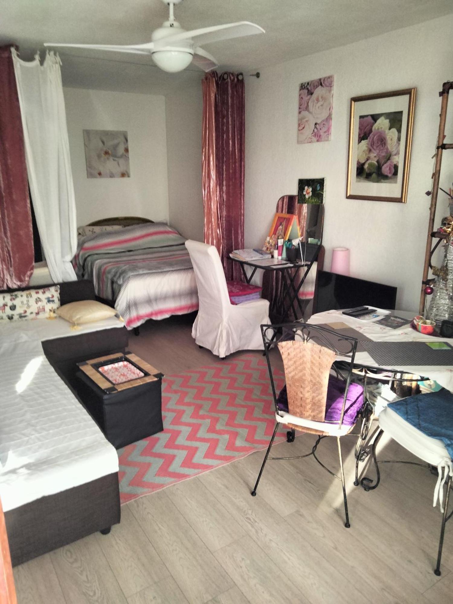Joli Studio Avec Jardinet Avinhão Exterior foto